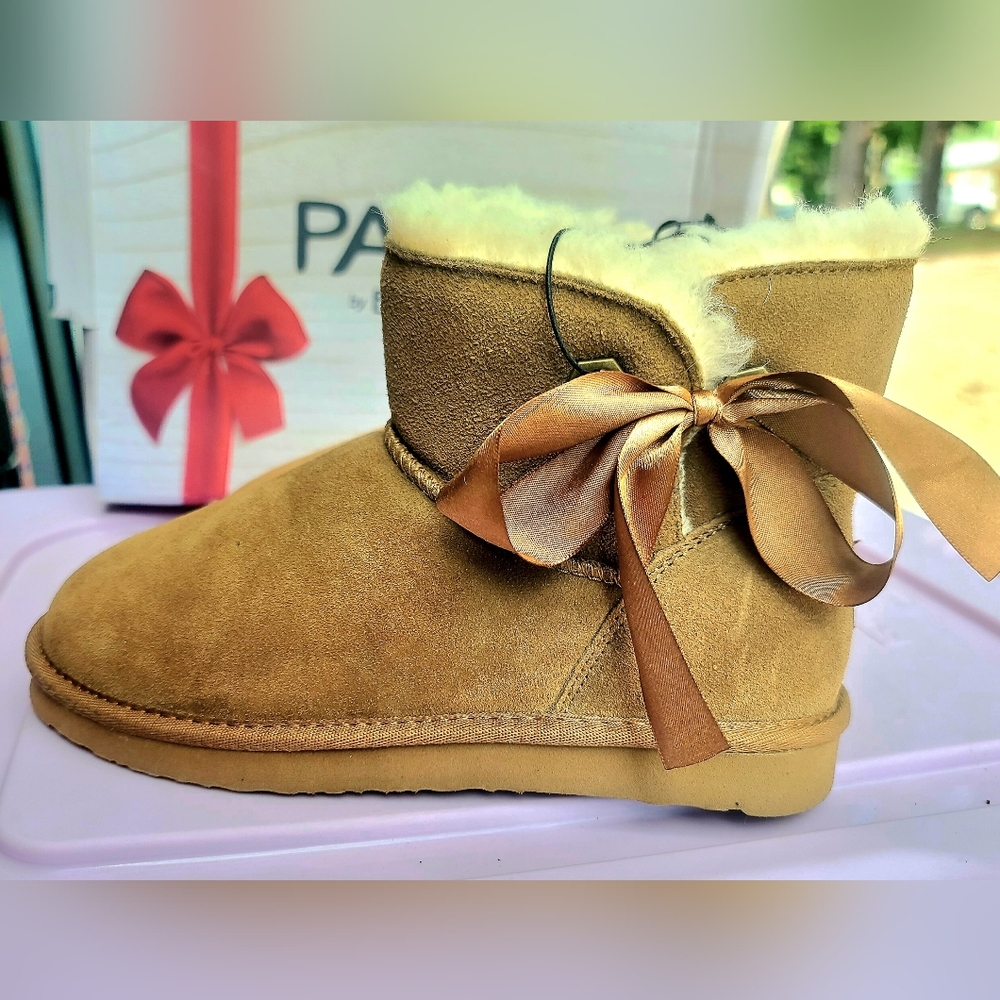 NWT PAWZ by BEARPAW Women's Amelia Suede Boots Sz 8 Hickory NeverWet Technology